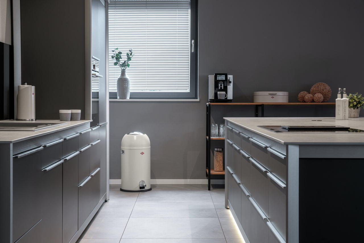 WESCO® Kickmaster®