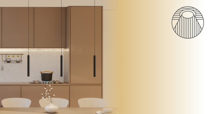 Naber LUMICA Easytrack 48V Niedervolt Stromschiene in mattschwarz mit Spots und Pendelleuchten über Kochinsel