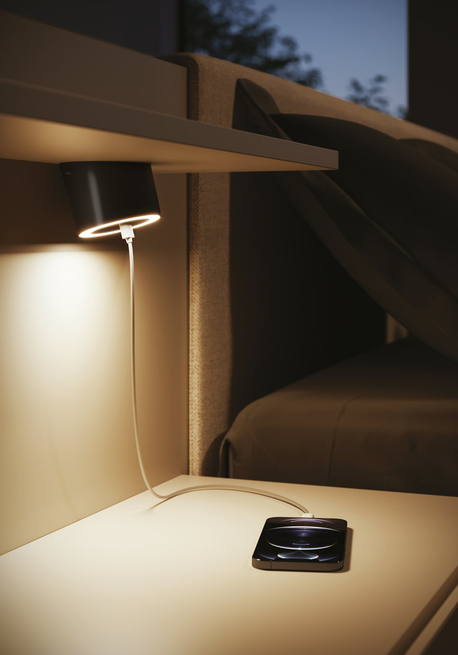 Unika 4 Farbwechsel LED, Einzelleuchte mit 2-fach USB A, schwarz matt